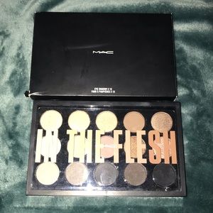 MAC eyeshadow palette